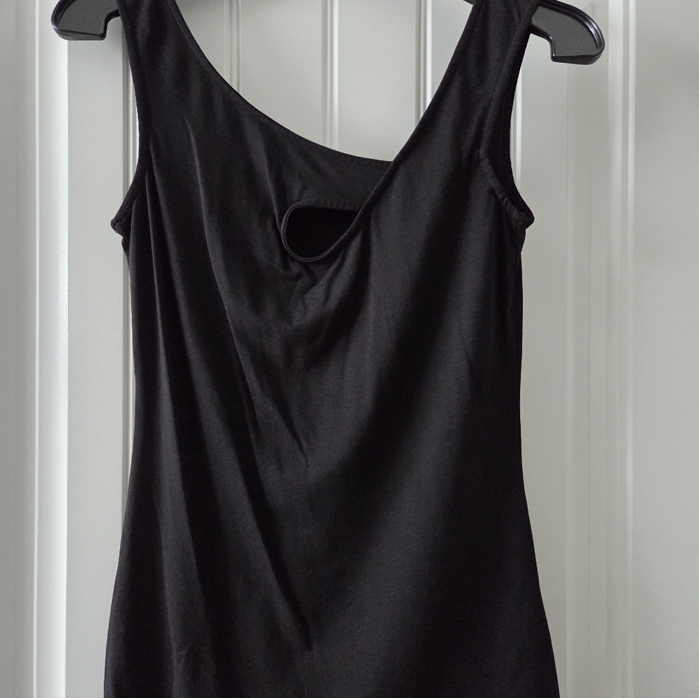 Marcella Black Sleeveless Top With Keyhole Detail On Front